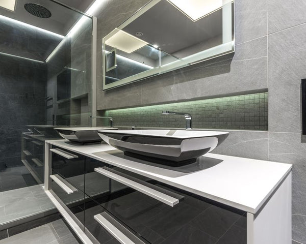 Elegant contemporary bathroom design featuring sleek fixtures and modern accents.