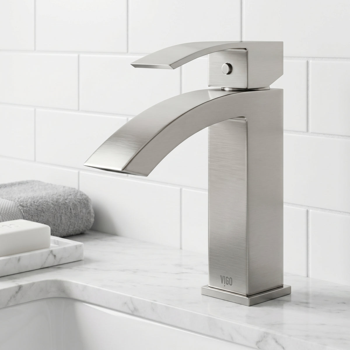 Satro Single Hole Bathroom Faucet