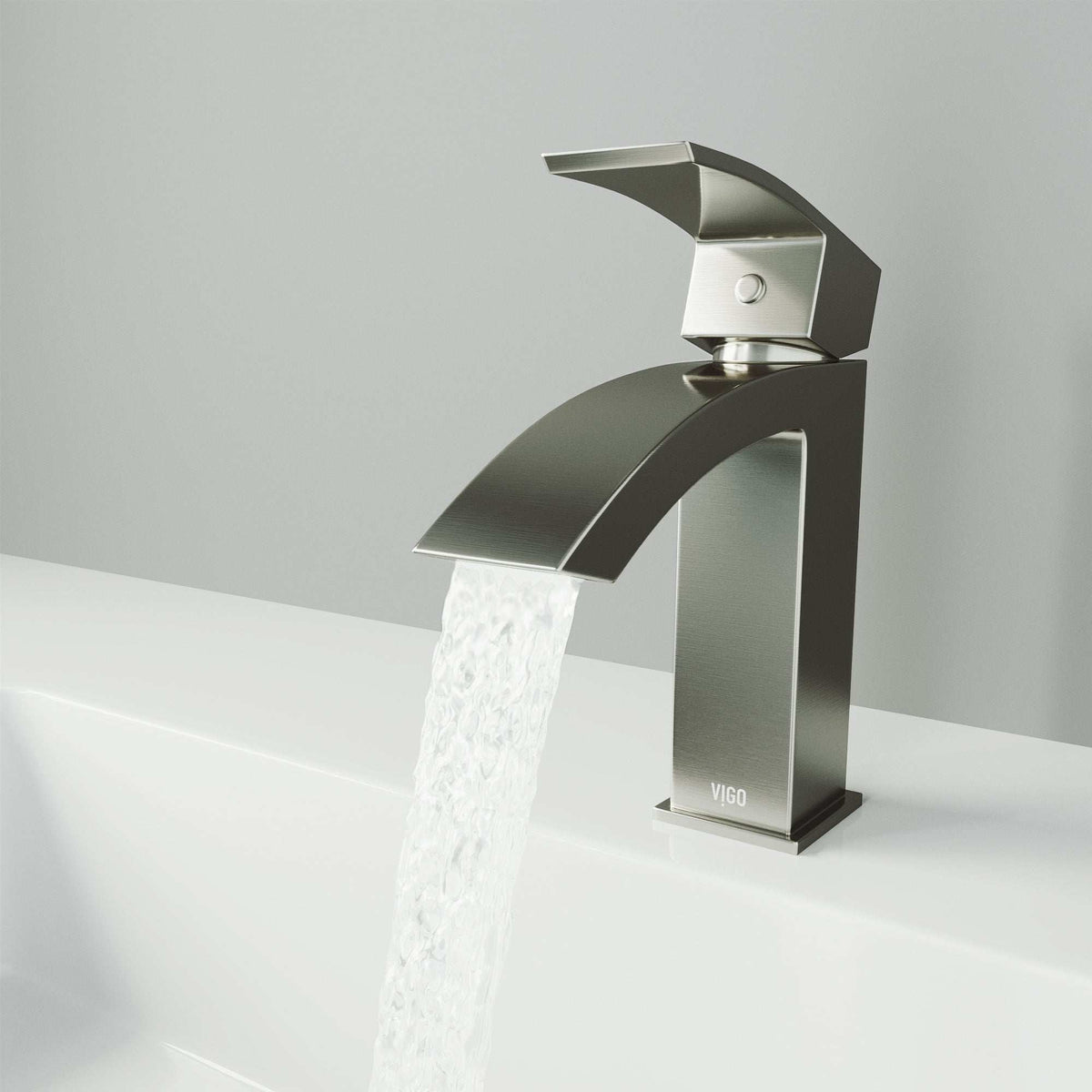 Low flow single hole faucet with corrosion-resistant brass construction