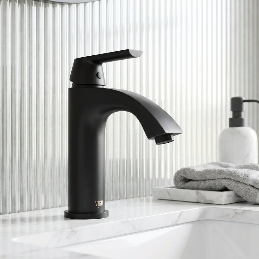 Penela Single-Hole Bathroom Faucet in Matte Black