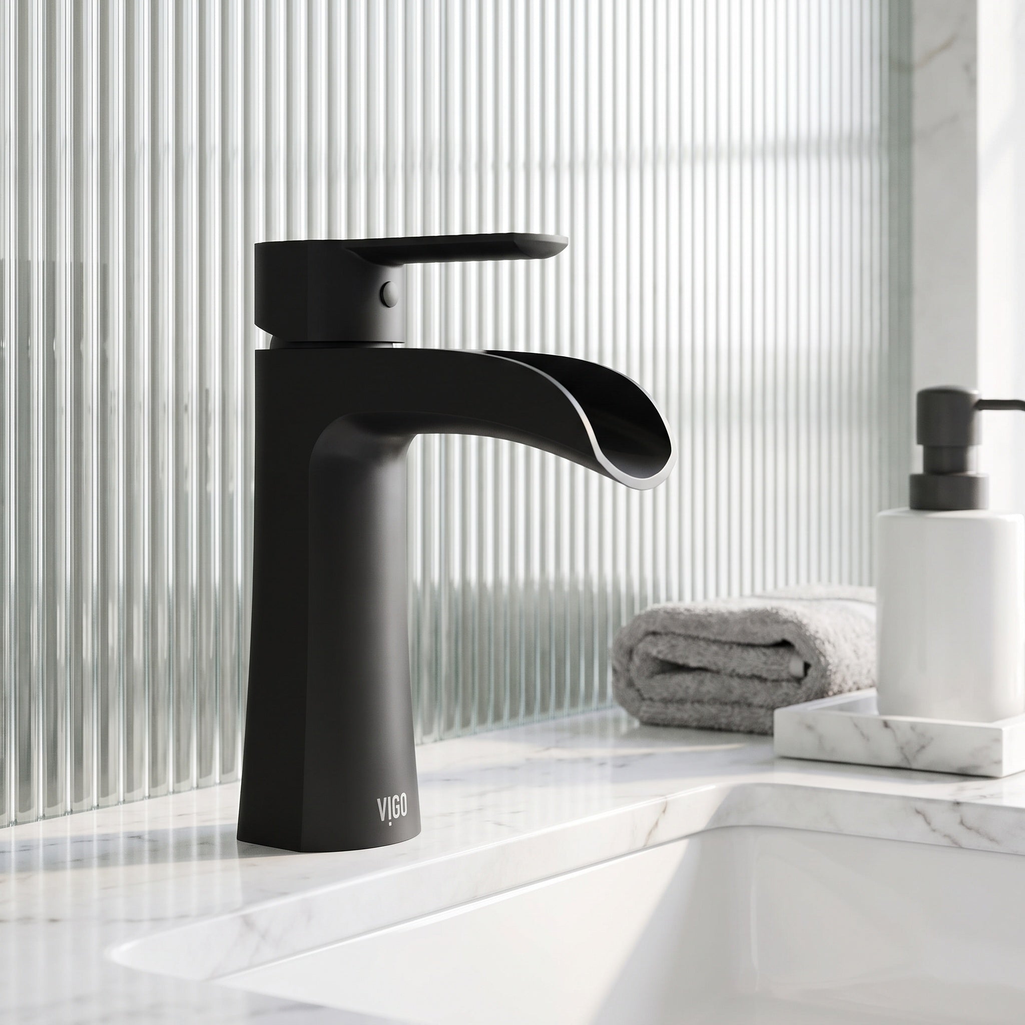 Paloma – Single Handle Single-Hole Bathroom Faucet– VIGO