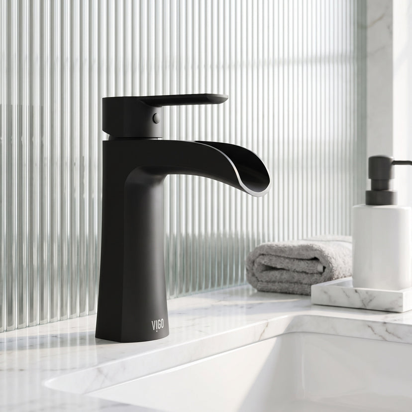 Paloma Single Hole Bathroom Faucet