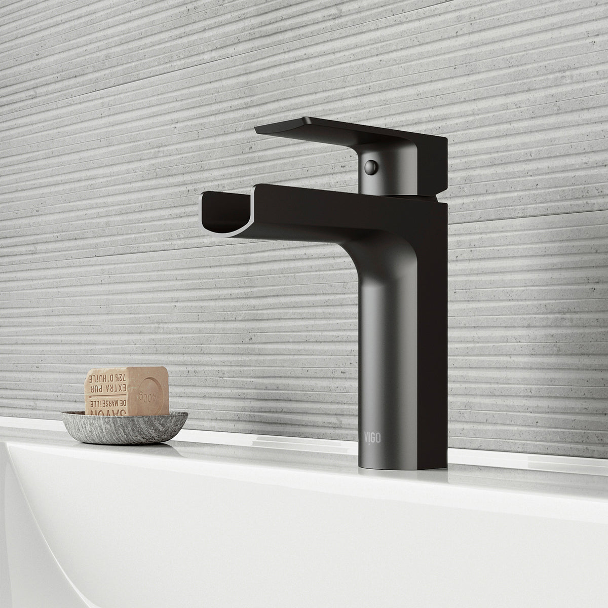 Amada Single Hole Bathroom Faucet