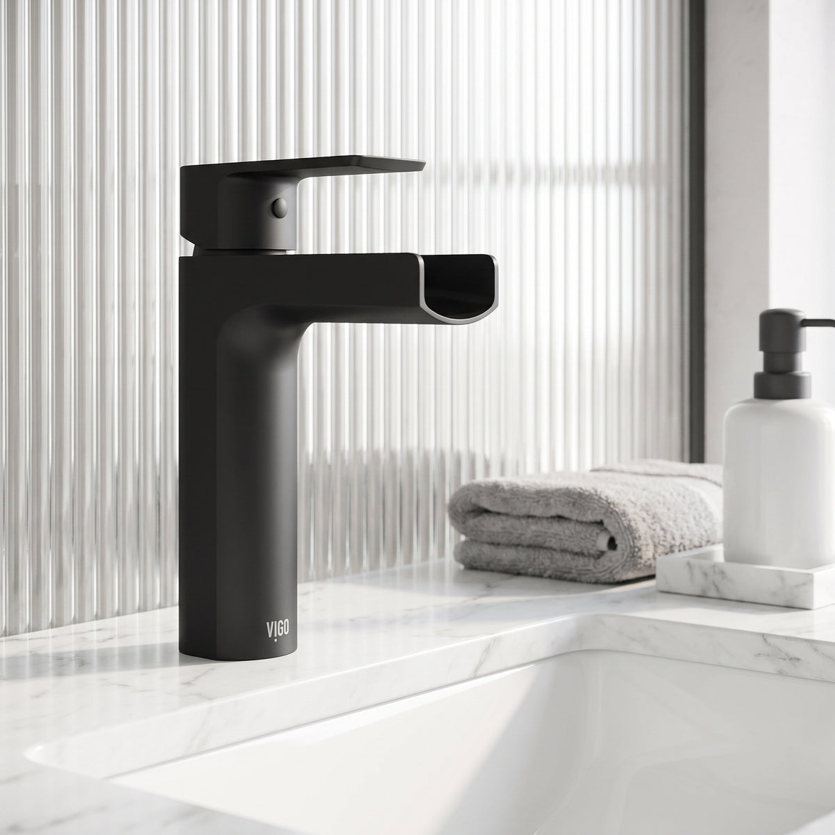 Amada Single Hole Bathroom Faucet