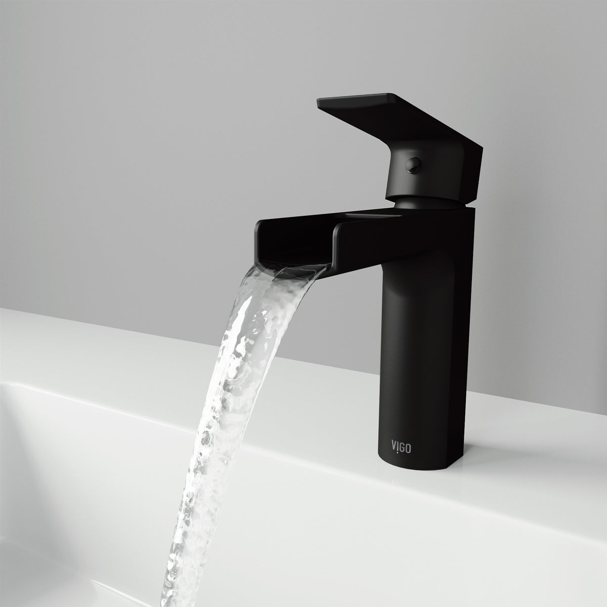 Amada Single Hole Bathroom Faucet