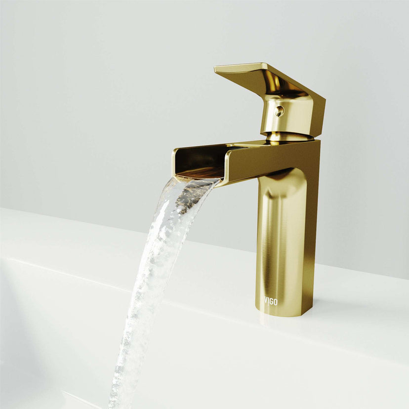 Single hole installation faucet with included mounting hardware and supply lines