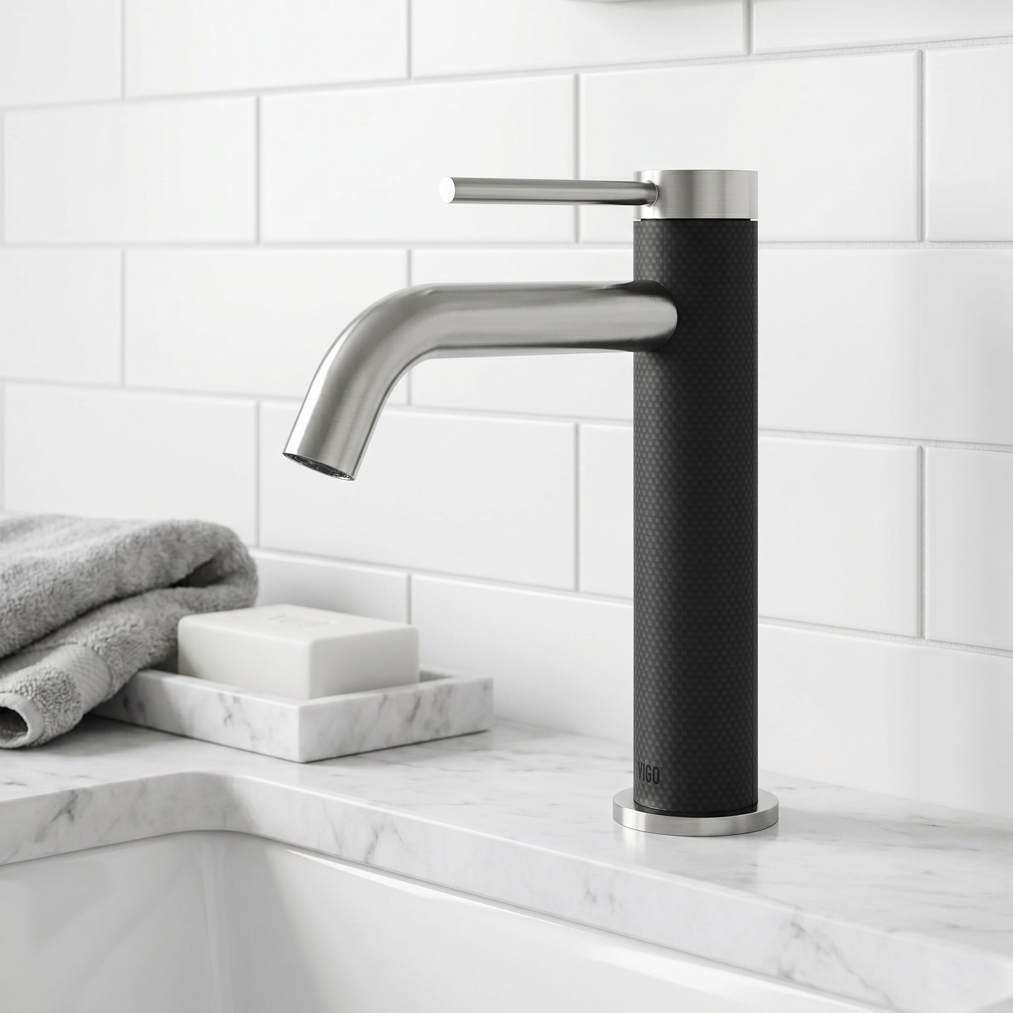 Madison – Single Handle Single-Hole Bathroom Faucet in Brushed