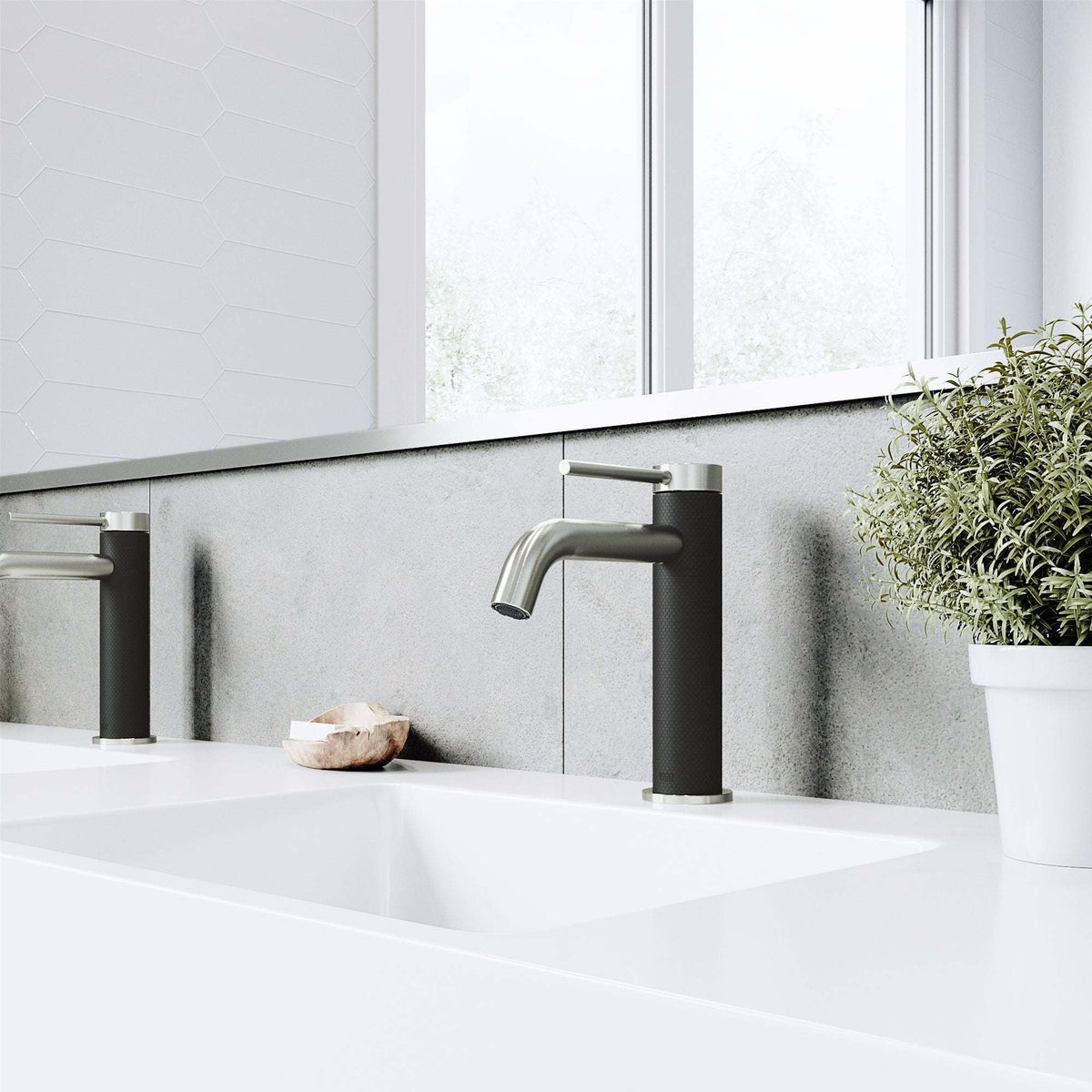 Single hole faucet with included mounting hardware and hot/cold indicators