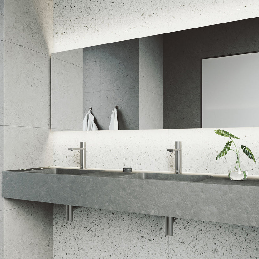 Lever handle bathroom faucet with drip-free ceramic disc cartridge