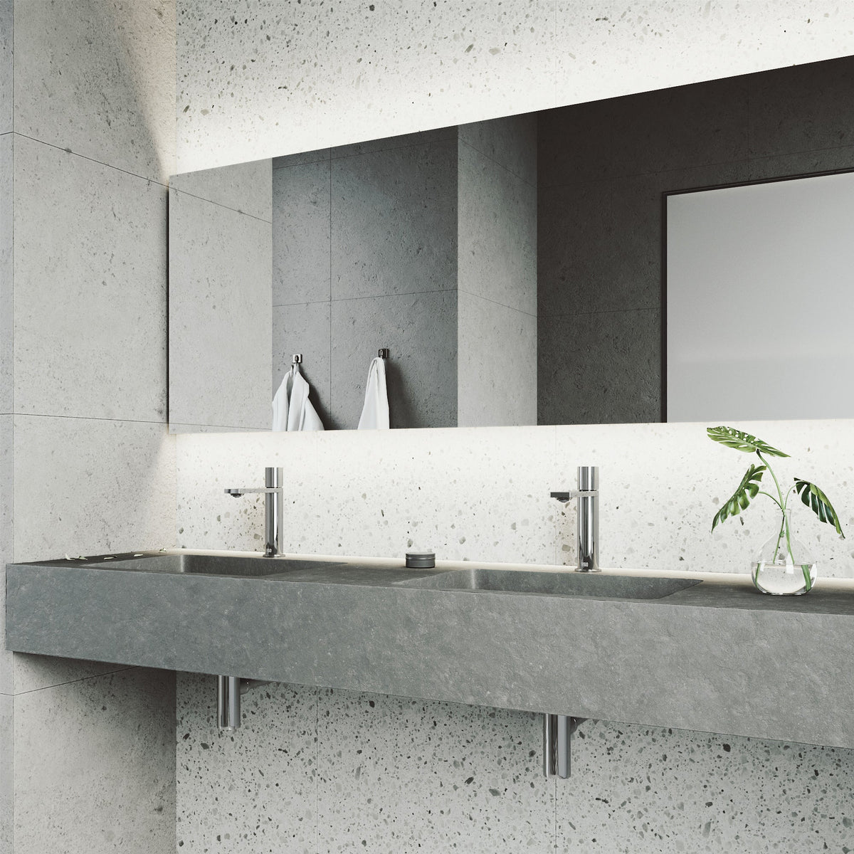 Lever handle bathroom faucet with drip-free ceramic disc cartridge