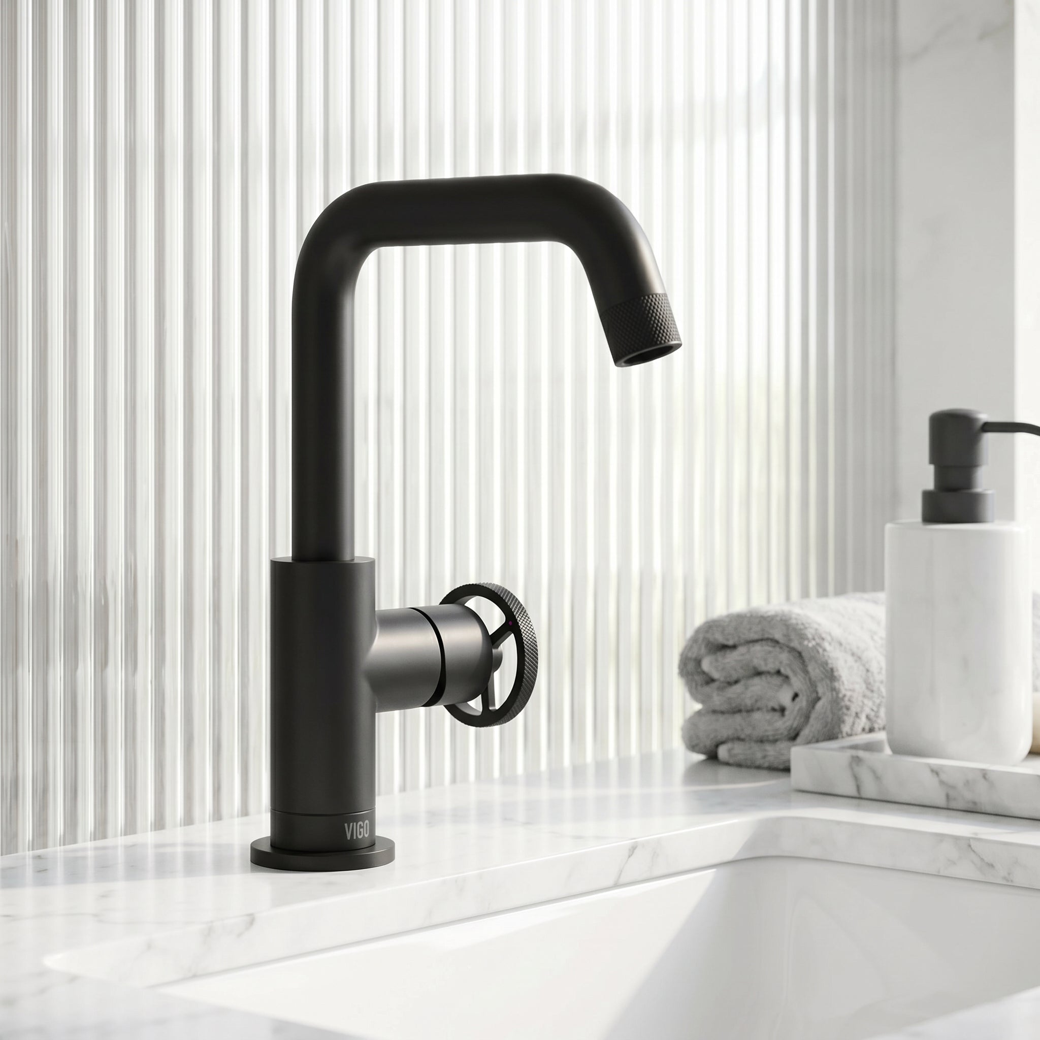 Cass – Single Handle Single-Hole Bathroom Faucet in Matte Black– VIGO