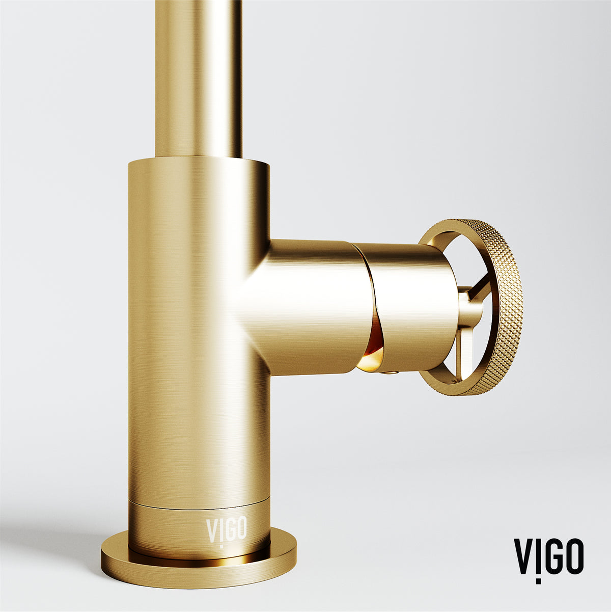 Cass Single Hole Bathroom Faucet with Knurled Wheel Handle
