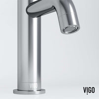 Modern deck mounted faucet in chrome with ceramic disc valve