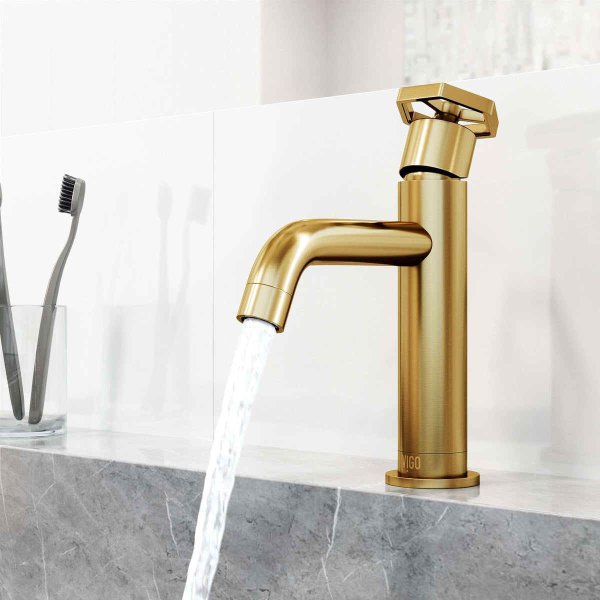 Ceramic disk valve bathroom faucet in matte brushed gold finish