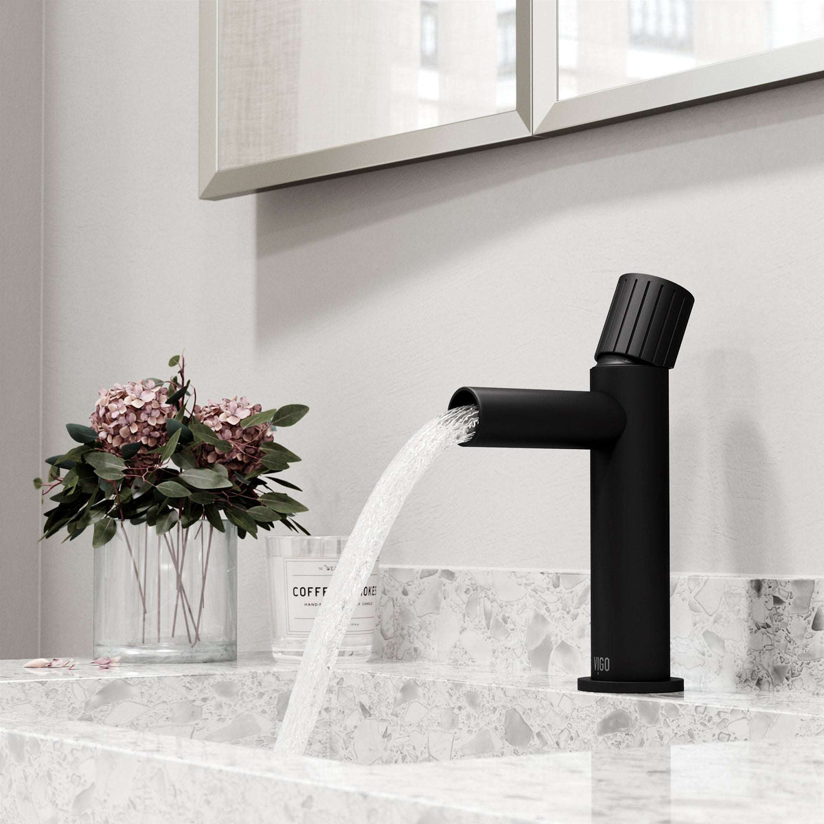 Contemporary single hole faucet with lever handle and included mounting hardware