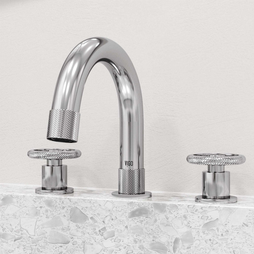 Brass bathroom faucet with NPSM thread and compression connection type