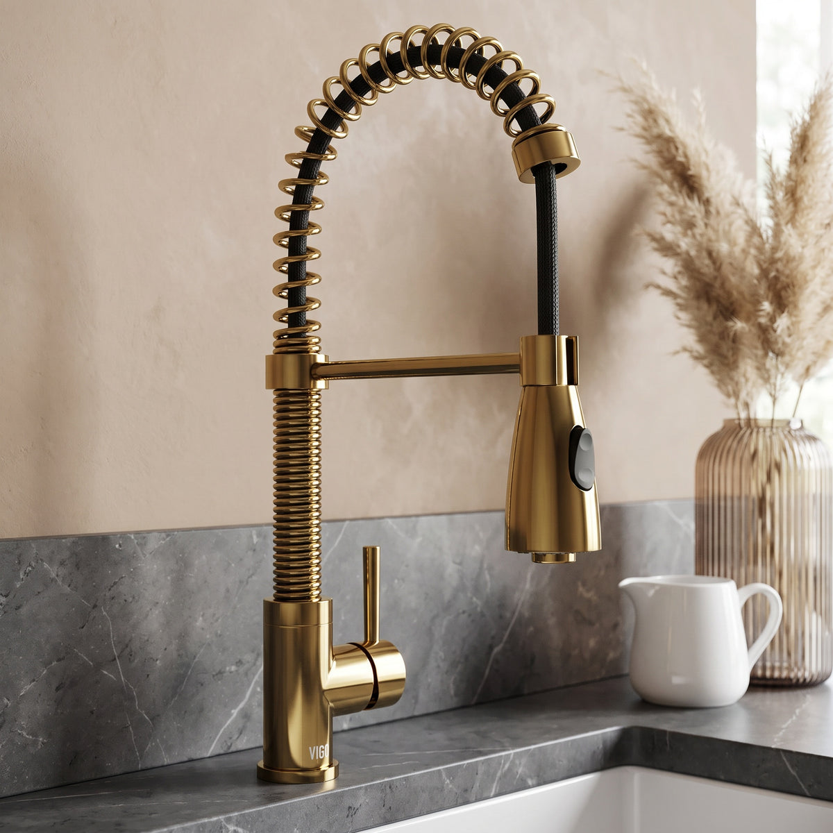 Brant Pull‑Down Spray Kitchen Faucet