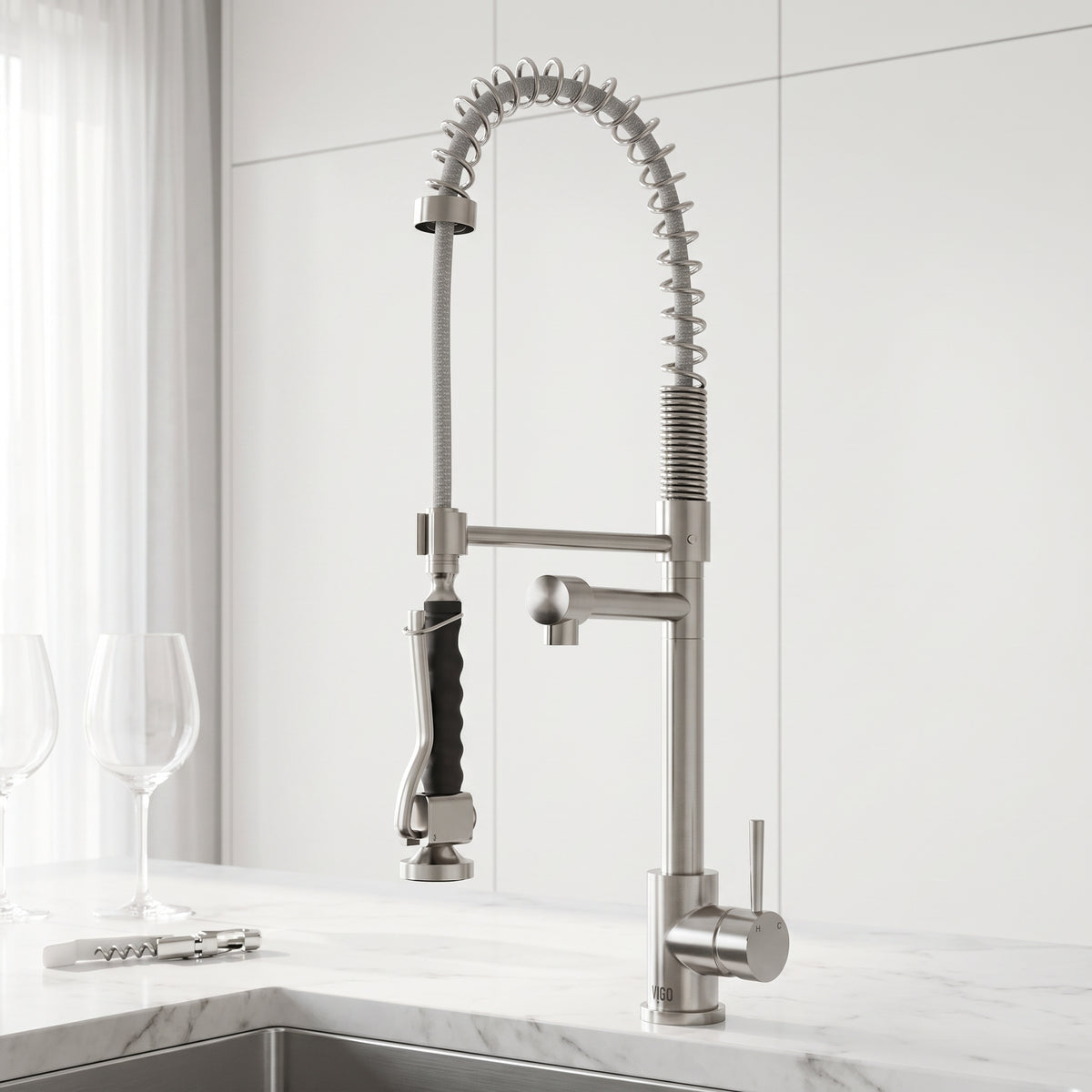 Zurich Pull-Down Kitchen Faucet