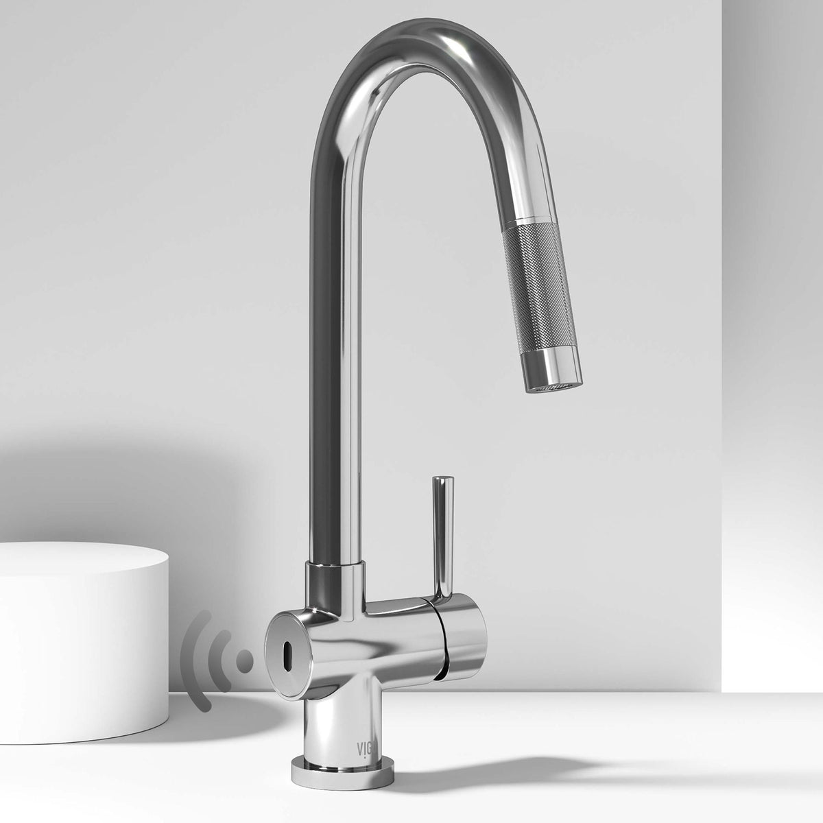 Touchless chrome faucet with secure docking and ceramic disc valve technology