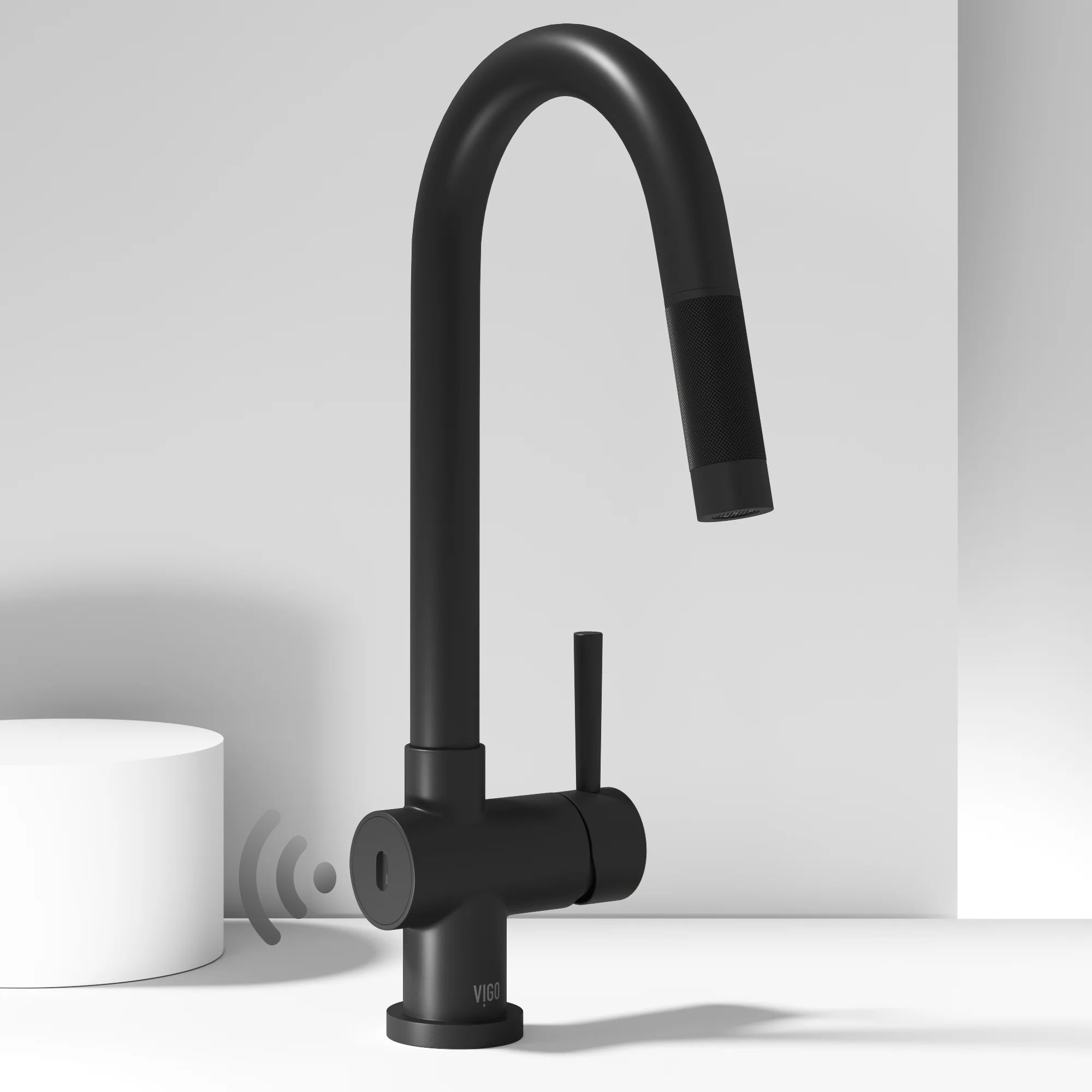 Gramercy 17 in. H Smart Pull-Down Touchless Faucet – VIGO