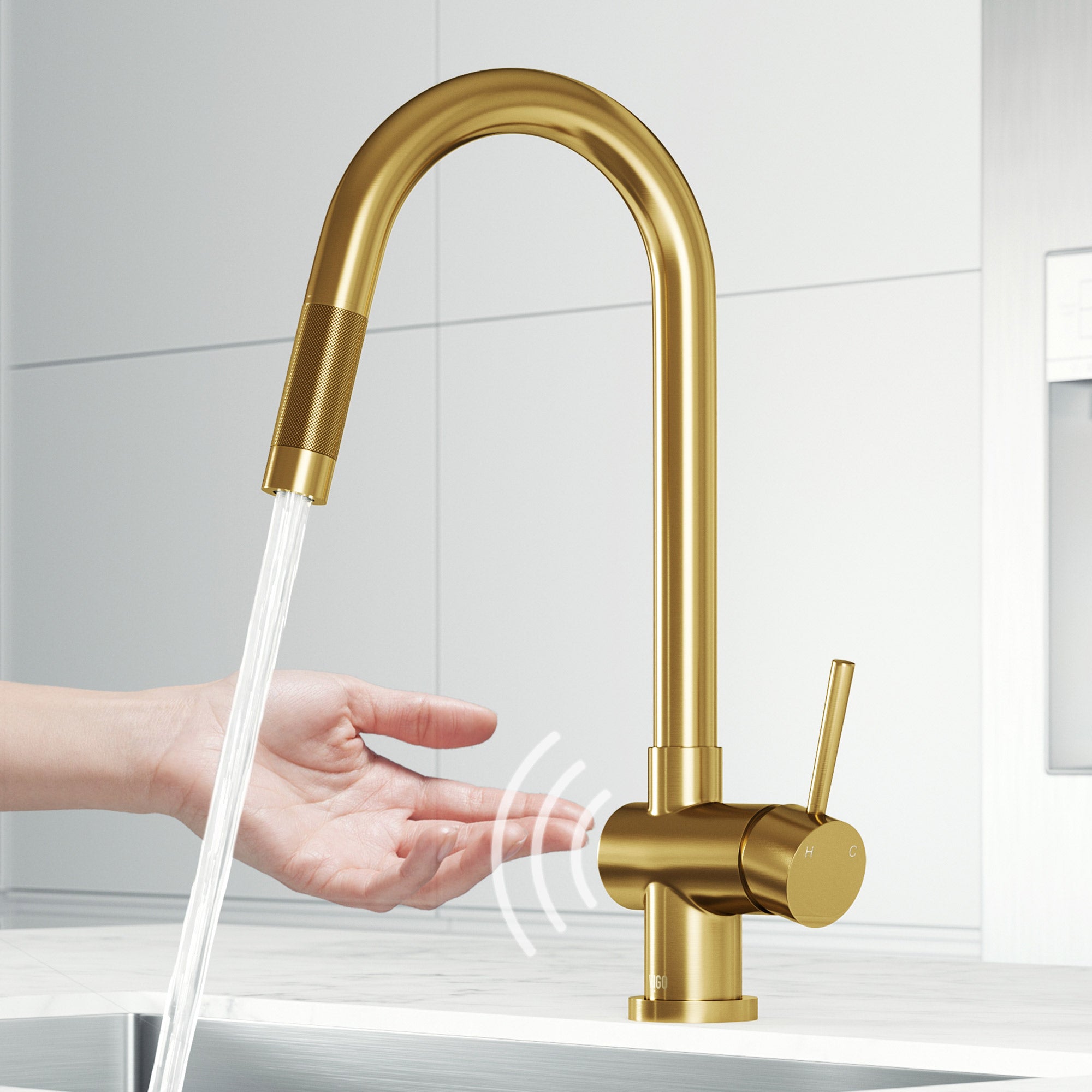 Gramercy 17 in. H Smart Pull-Down Touchless Faucet – VIGO