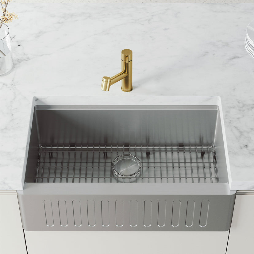 Stainless steel-like matte brushed gold faucet with high arc spout and swivel design