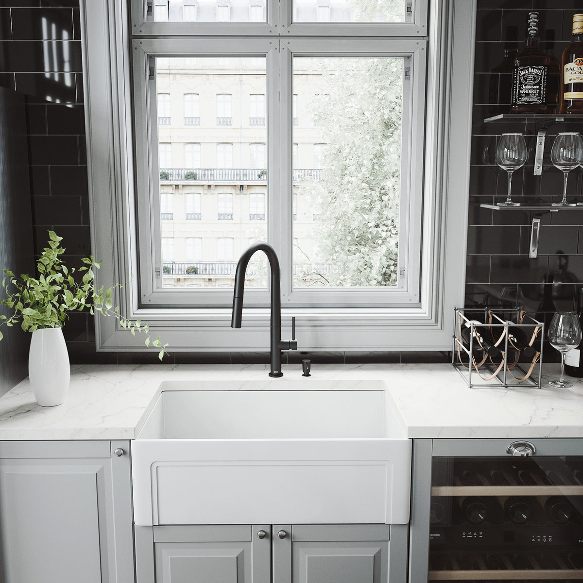 Greenwich Single Handle Pull-Down Sprayer Kitchen Faucet Set with Soap Dispenser in Matte Black