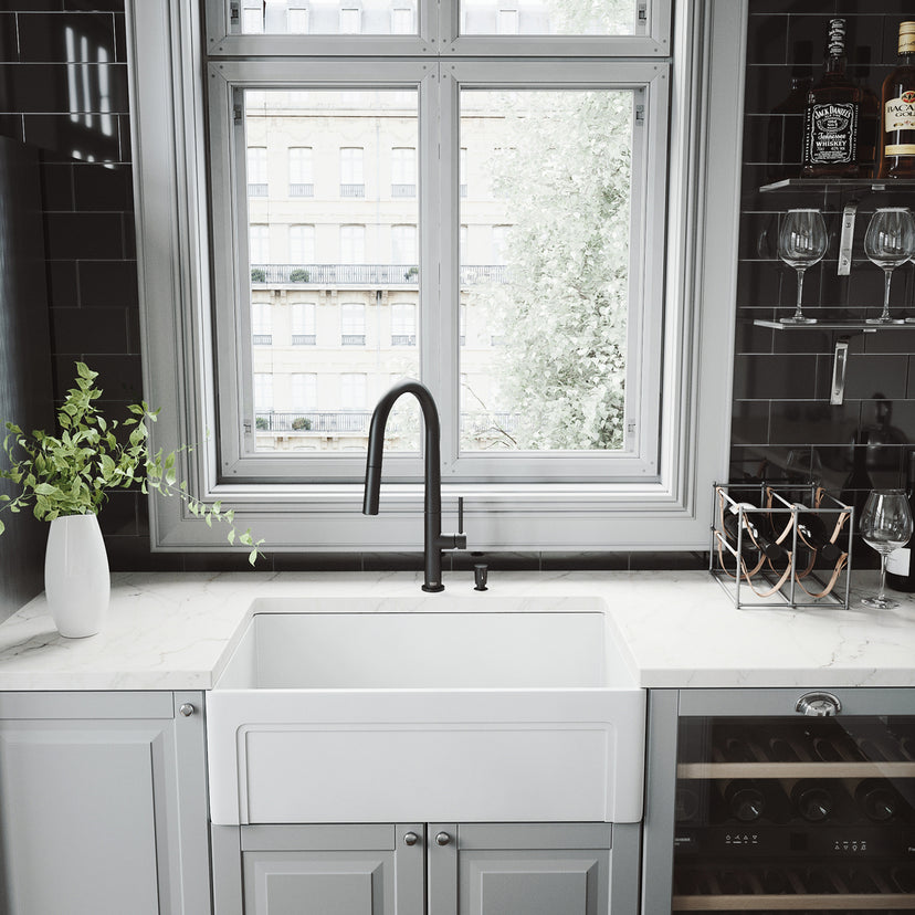 Greenwich Single Handle Pull-Down Sprayer Kitchen Faucet Set with Soap Dispenser in Matte Black