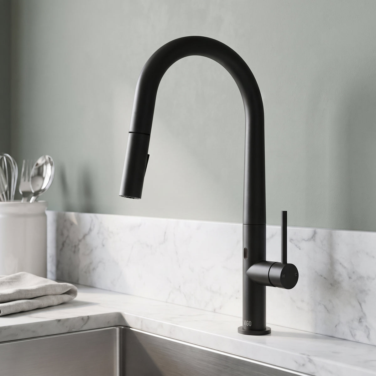 Greenwich Touchless Pull-Down Kitchen Faucet