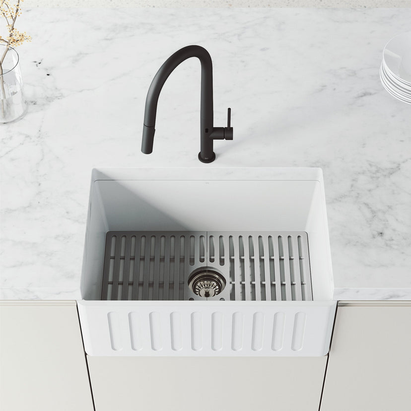 Pull-down kitchen faucet with spot-resistant finish and dual-mode spray function