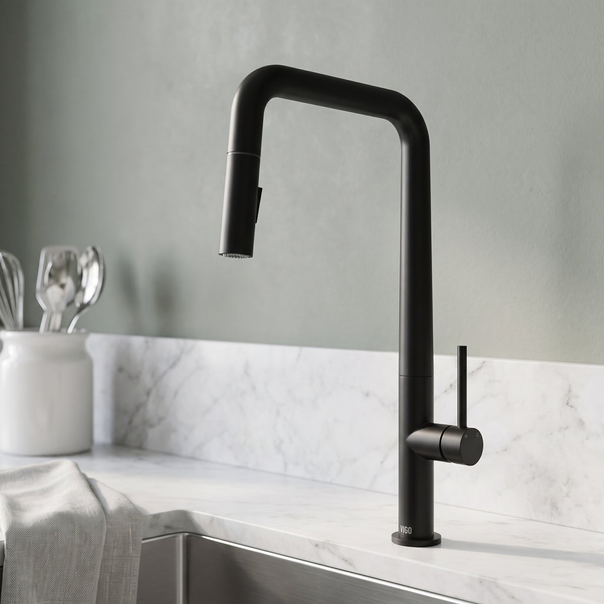 Parsons Single Handle Pull-Down Sprayer Kitchen Faucet