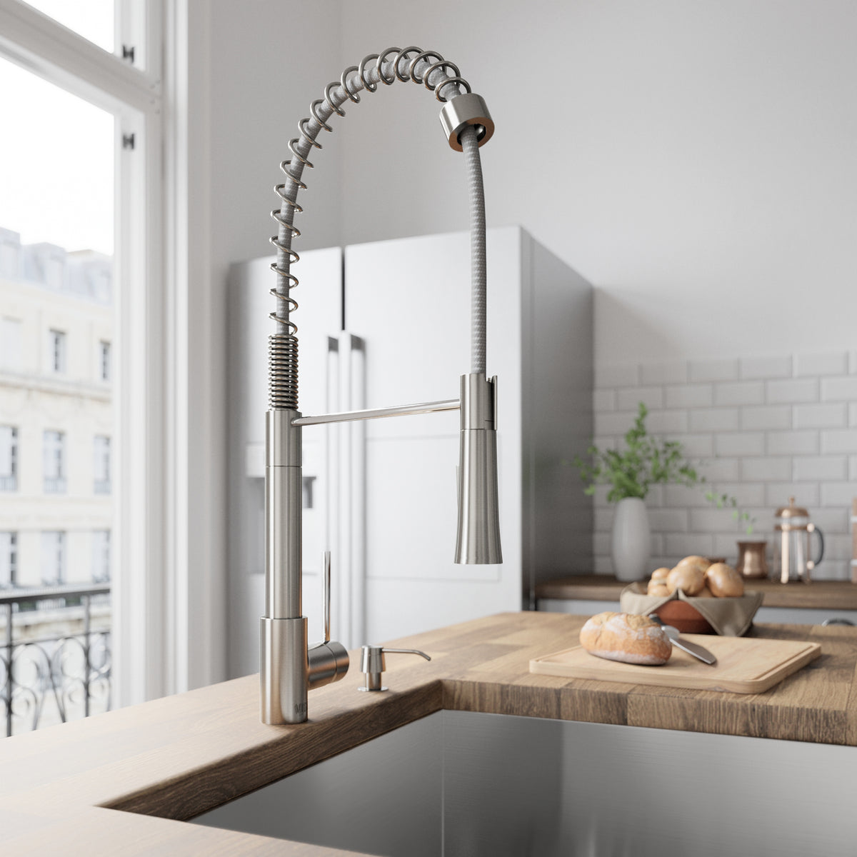 Laurelton Single Handle Pull-Down Sprayer Kitchen Faucet Set with Soap Dispenser in Stainless Steel