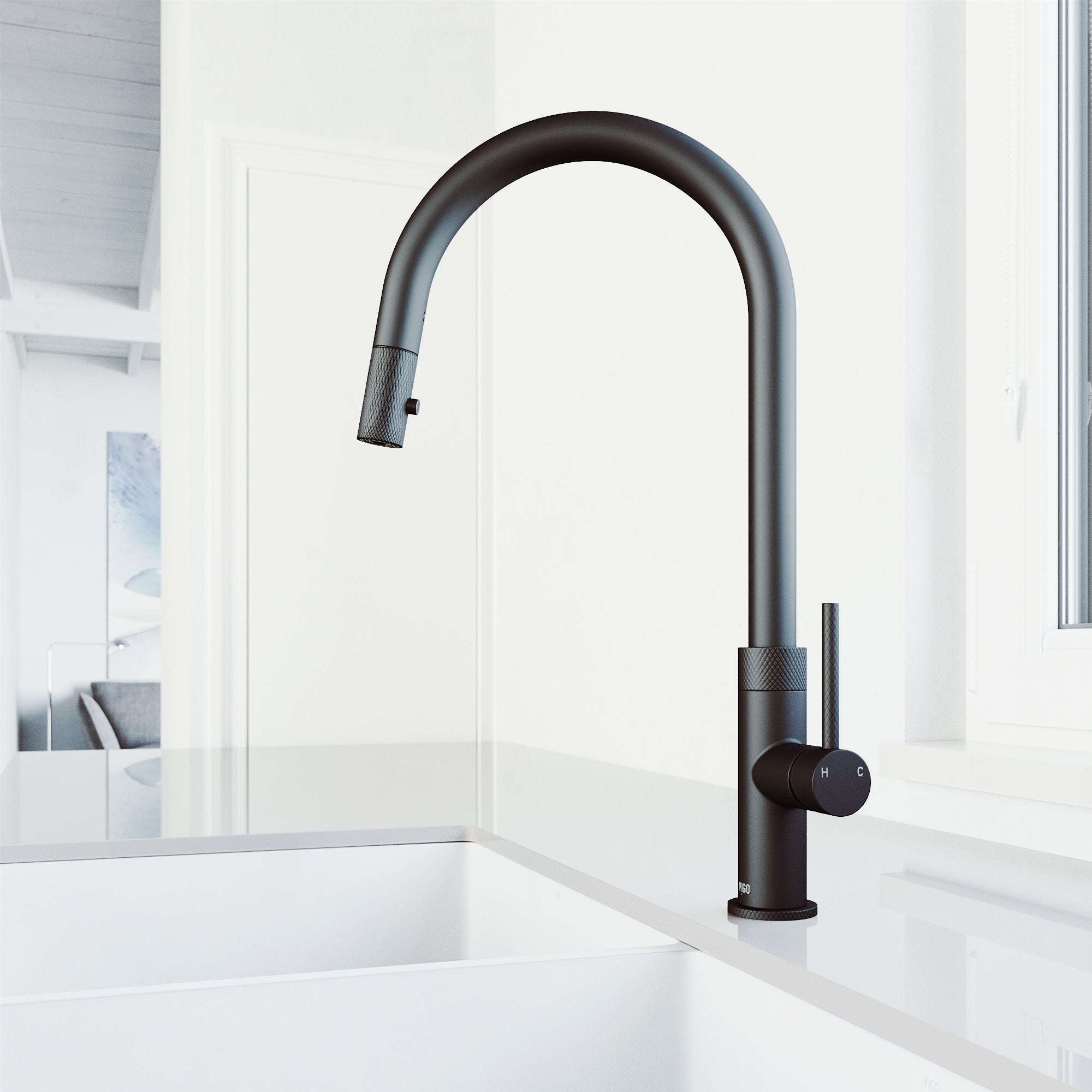 Bristol – 19 in. H Pull-Down Kitchen Faucet– VIGO
