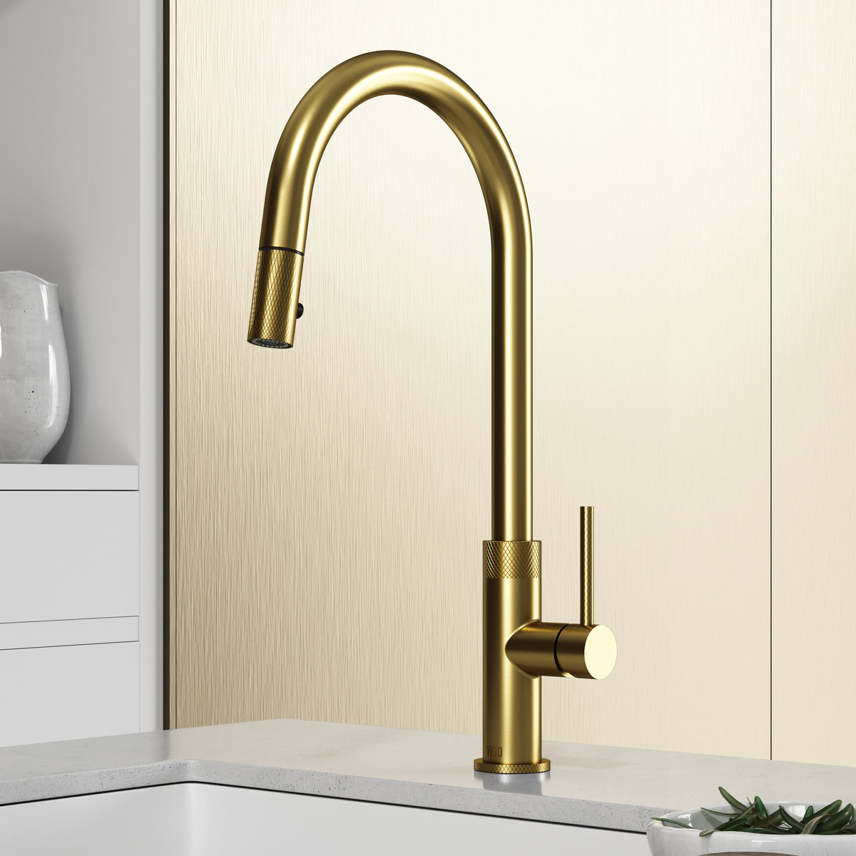 Bristol Pull-Down Spray Kitchen Faucet