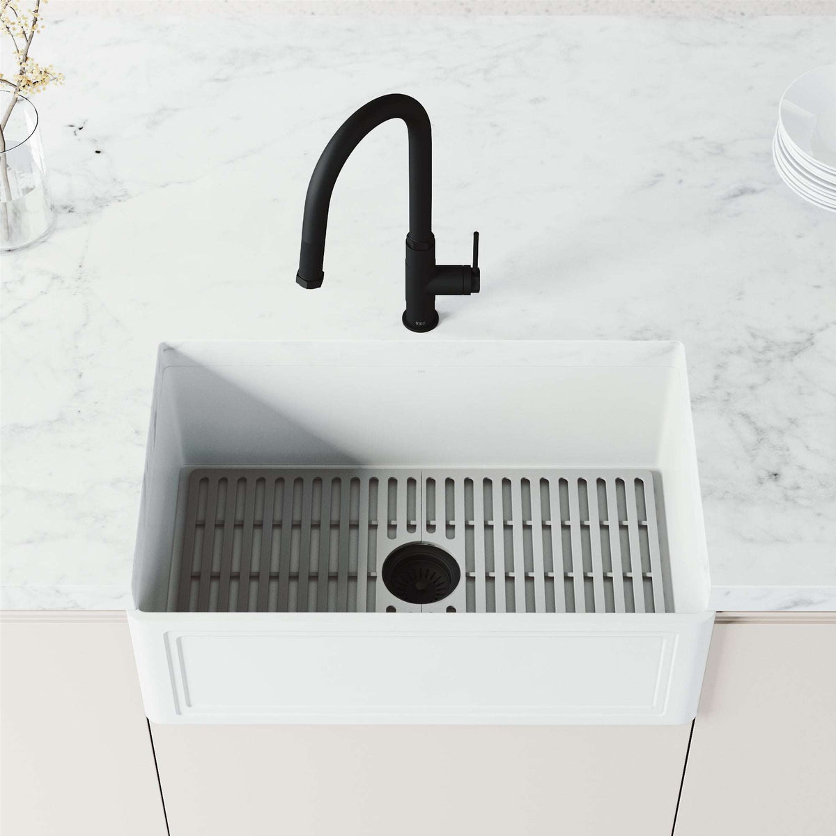 High-arc stainless steel kitchen faucet with lever handle and 360-degree swivel spout