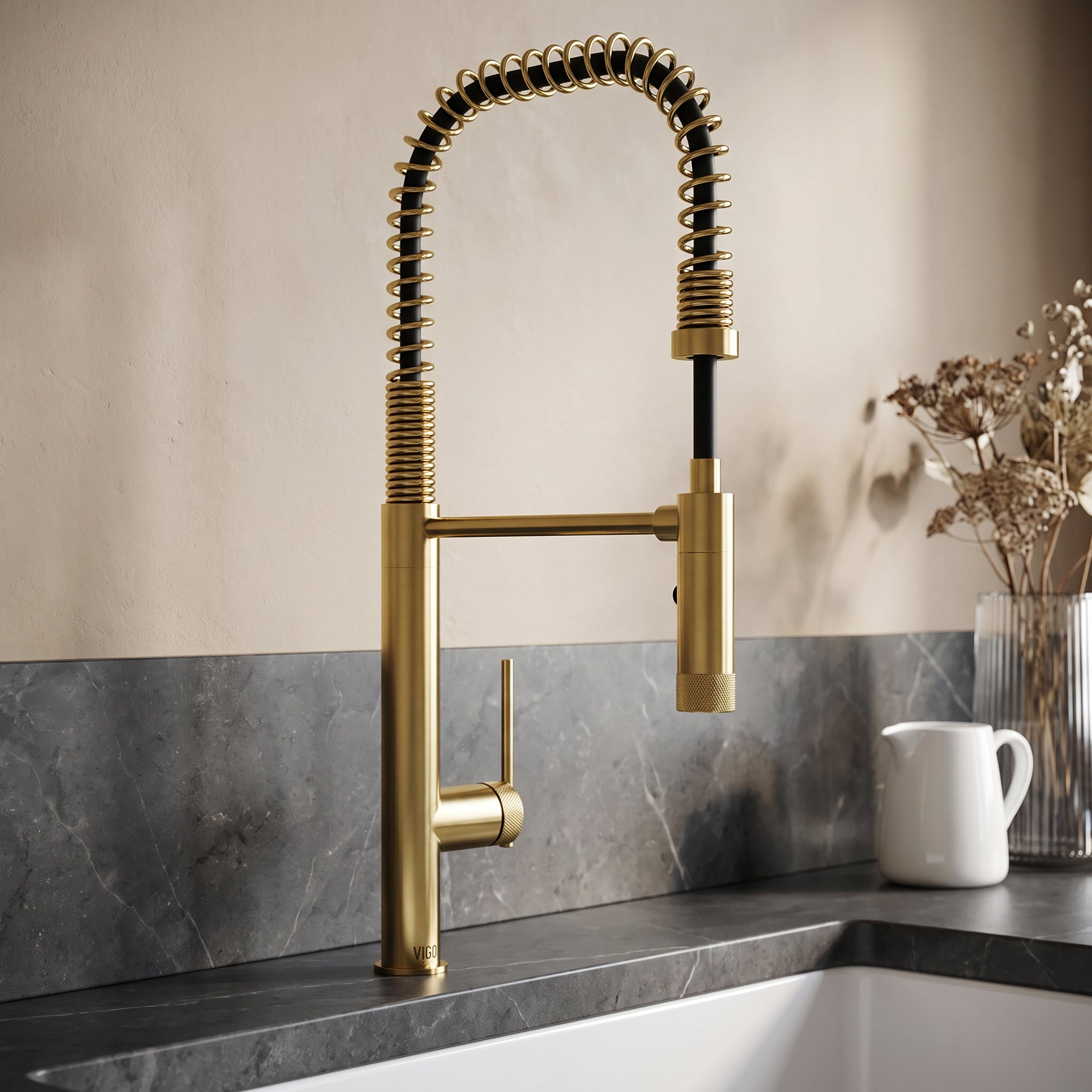 Sterling – Single Handle Pull-Down Sprayer Kitchen Faucet in Matte