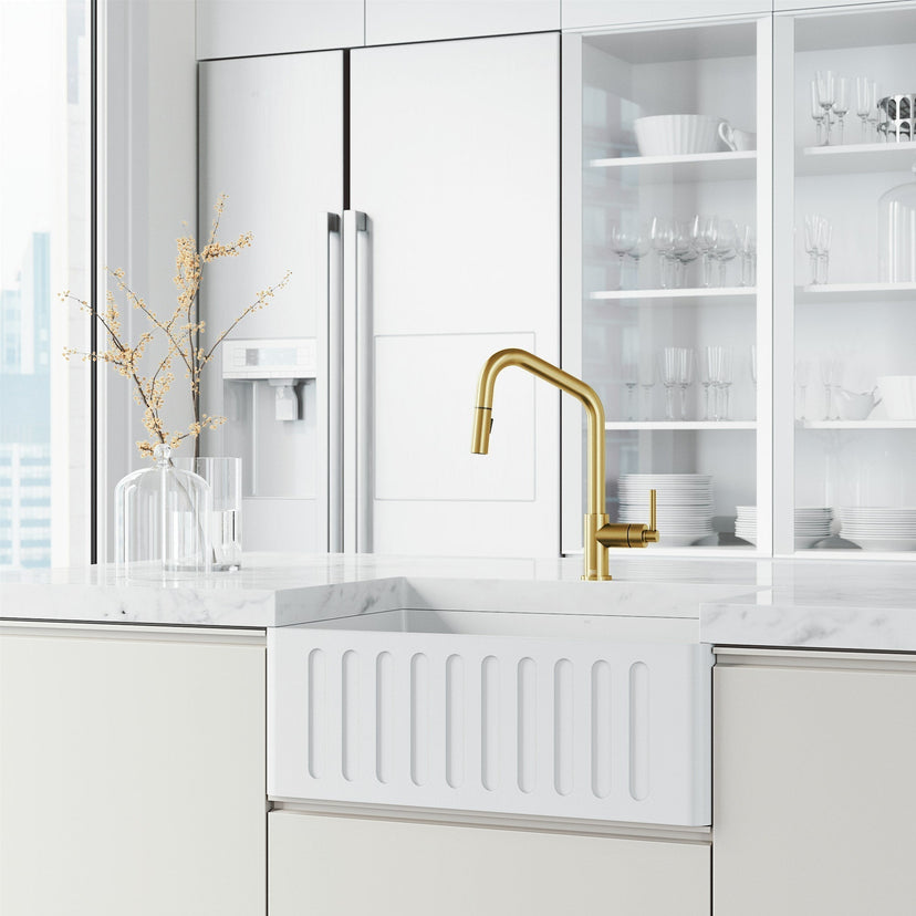 Kitchen faucet with ceramic disc cartridge and pull-down spray function
