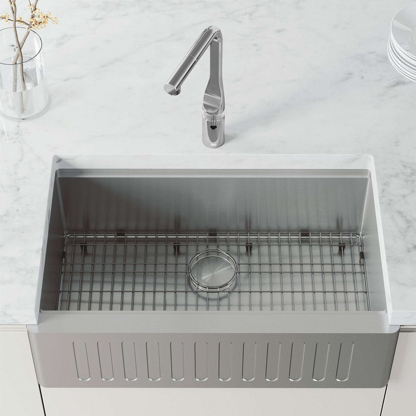 Jewel Touchless Kitchen Faucet in chrome with motion sensor and pull-out hose