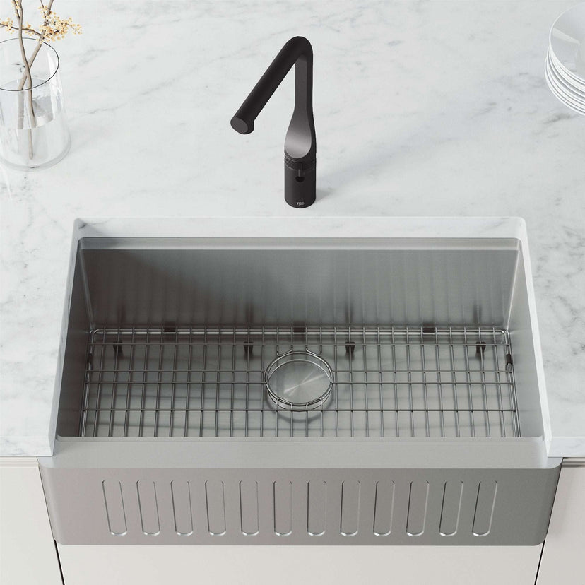 VIGO Jewel Touchless Kitchen Faucet in chrome with motion sensor and pull-out sprayer