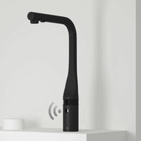 VIGO Jewel Touchless Kitchen Faucet in chrome with motion sensor and extendable pull-out hose