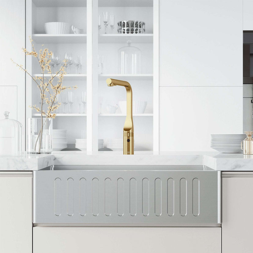 VIGO Jewel Touchless Kitchen Faucet in chrome with motion sensor and pull-out hose