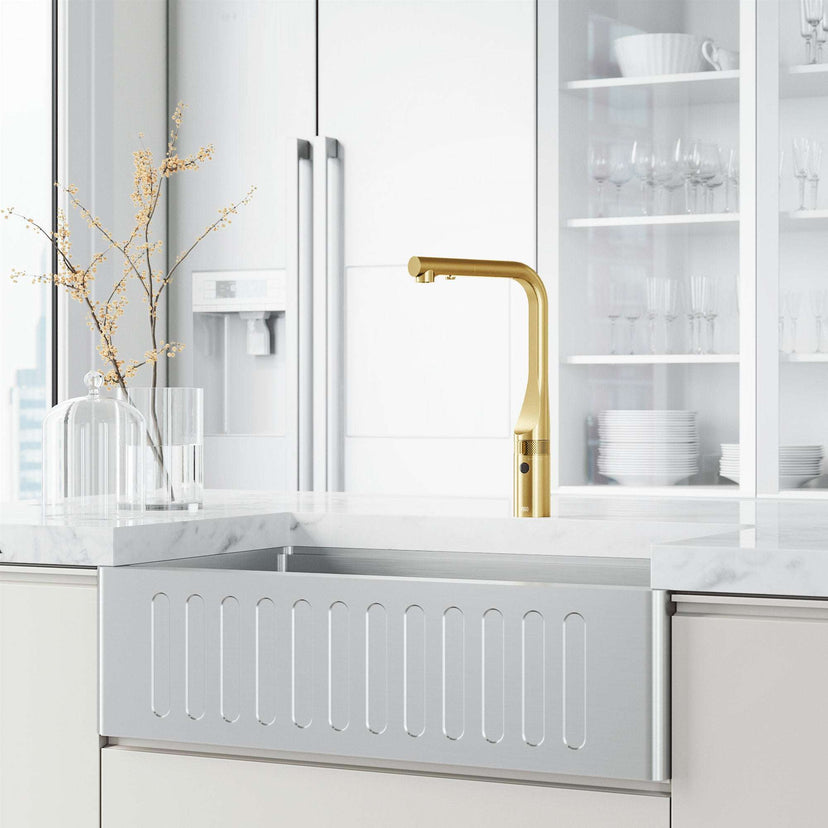 VIGO Jewel Touchless Kitchen Faucet in chrome with motion sensor and extendable pull-out hose