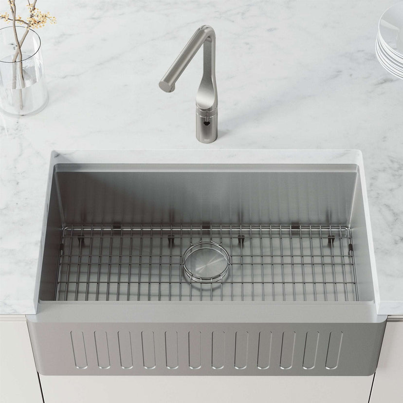 VIGO Jewel Touchless Kitchen Faucet in chrome with motion sensor and pull-out spray for hygienic, hands-free kitchen use
