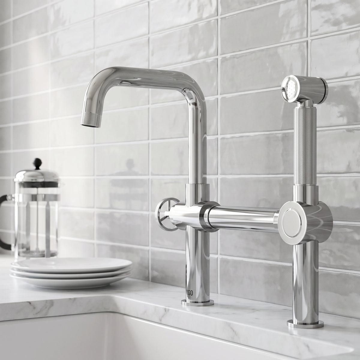 Cass Kitchen Faucet With Sprayer