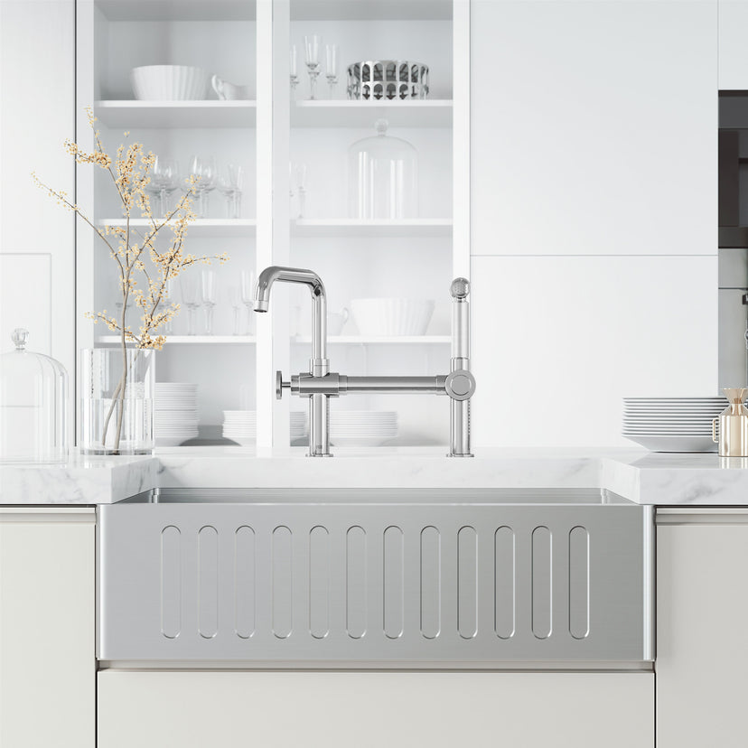Cass Kitchen Faucet With Sprayer