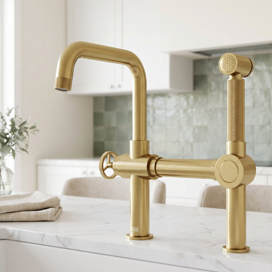 Cass Kitchen Faucet With Sprayer
