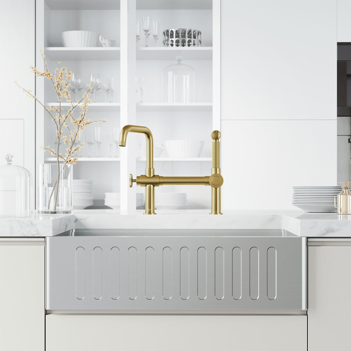 Cass Kitchen Faucet With Sprayer