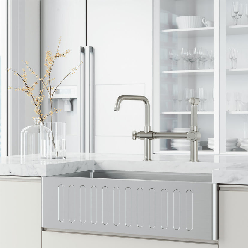Cass Kitchen Faucet With Sprayer