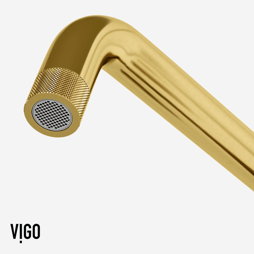 Cass Pull-Out Bridge Kitchen Faucet