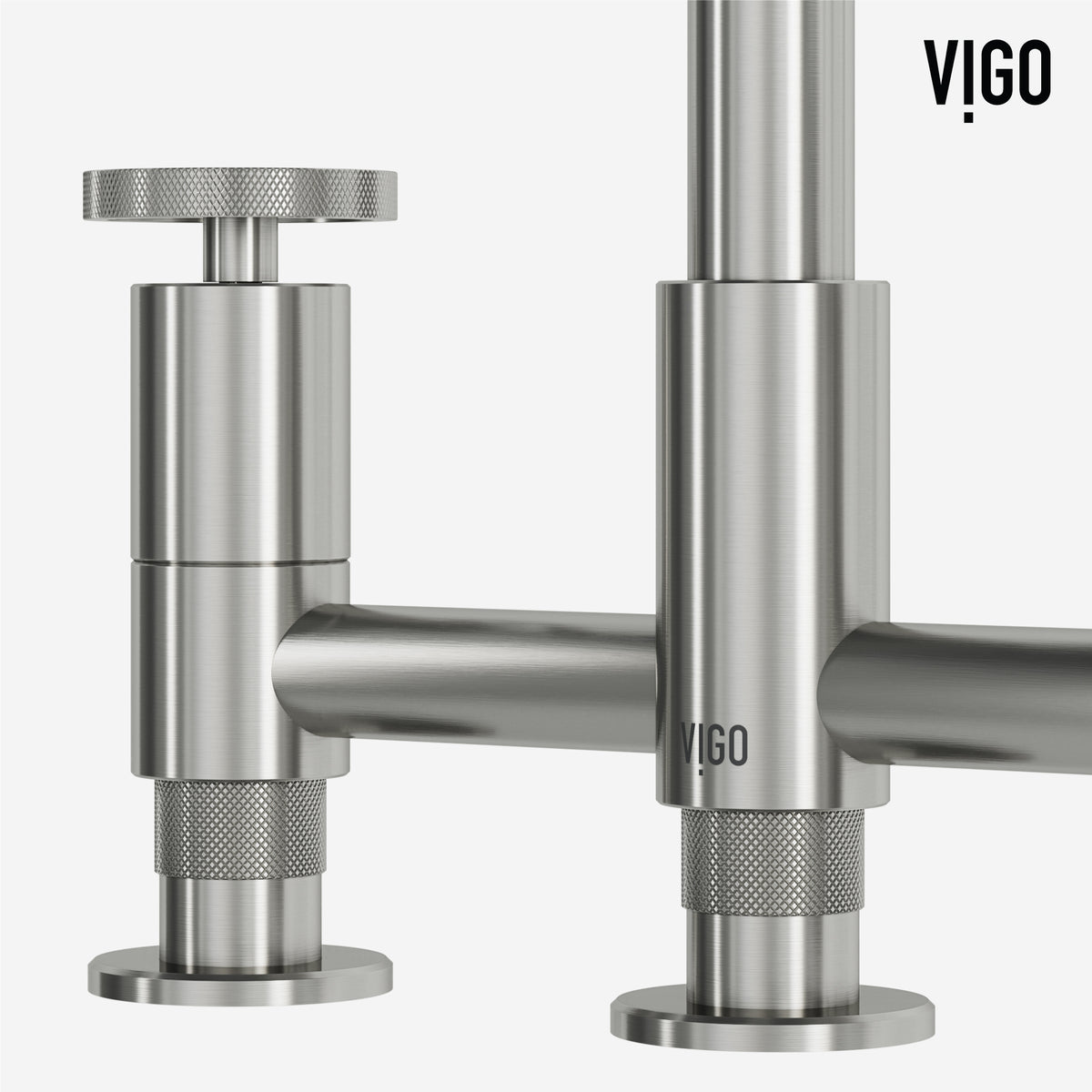 Cass Pull-Out Bridge Kitchen Faucet